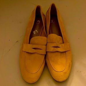 Marc fisher yellow suede penny loafer